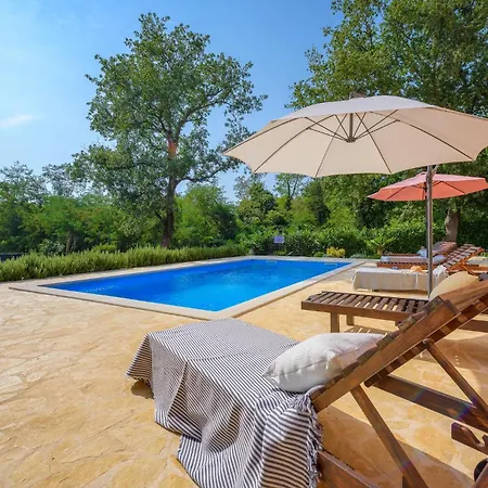 Lovely In Sv,lovrec With Kitchen Vikendica Stifanici